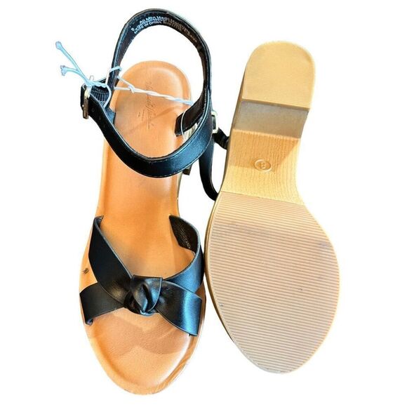 Universal Thread Memory Foam‎ Platform Sandals NWT Size 8 - Picture 3 of 4